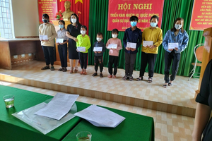 Trao 55 suất học bổng cho học sinh nghèo  trên địa bàn tỉnh Đắk Nông