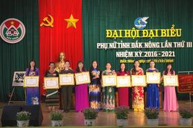 Đại hội đại biểu Phụ nữ tỉnh Đắk Nông lần thứ III, nhiệm kỳ 2016-2021 Cập nhật ngày: 21/12/2016 | 15:59 GMT+7 * Tiếp tục phát huy tinh thần đoàn kết, năng động, sáng tạo và truyền thống, phẩm chất tốt đẹp của phụ nữ Việt Nam